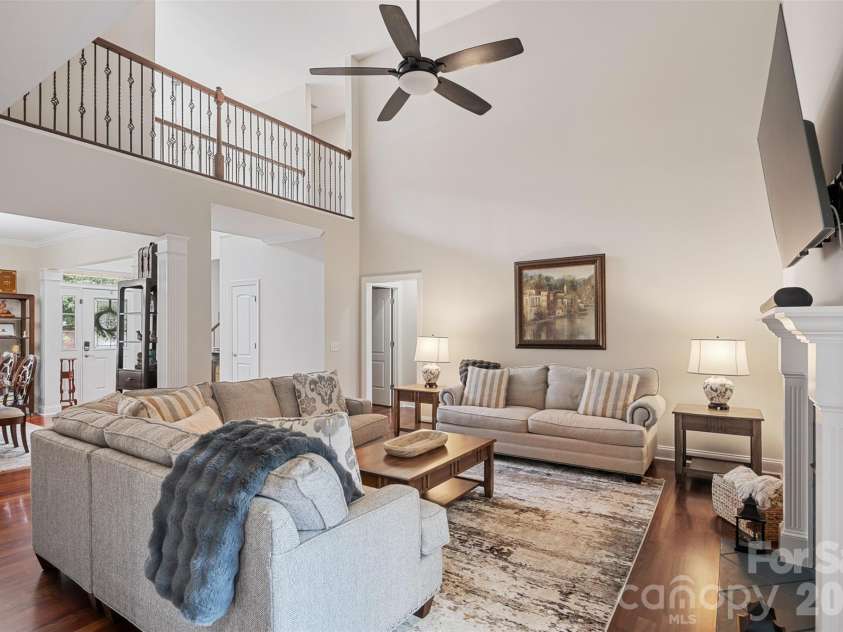 1746 30th Avenue Drive, Hickory, NC 28601.  MLS# CAR4408655, YatesRealty ID 42977. 