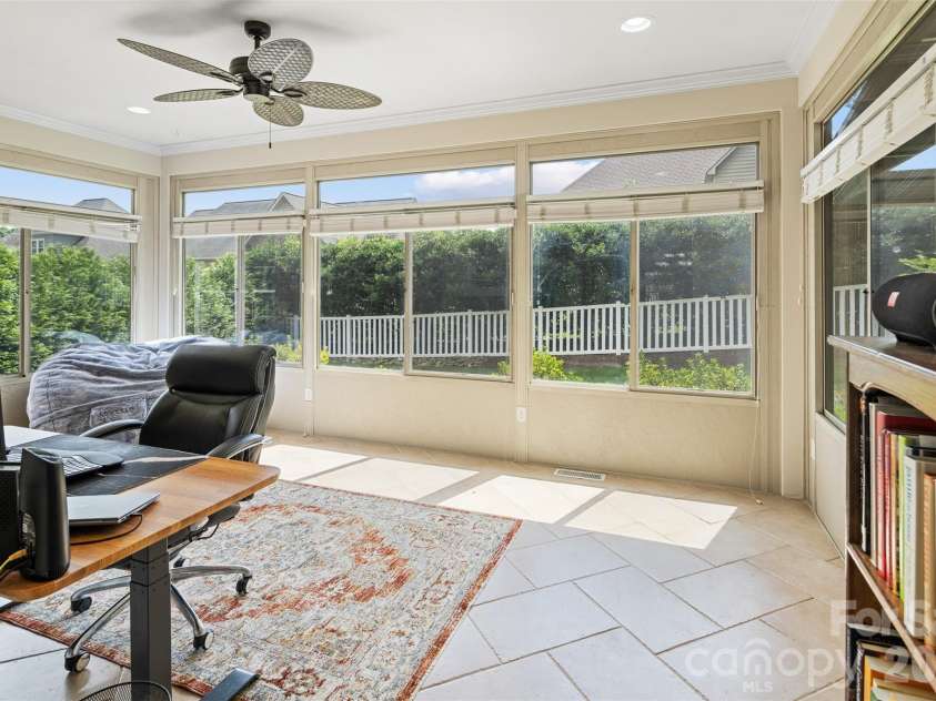 1746 30th Avenue Drive, Hickory, NC 28601.  MLS# CAR4408655, YatesRealty ID 42977. 