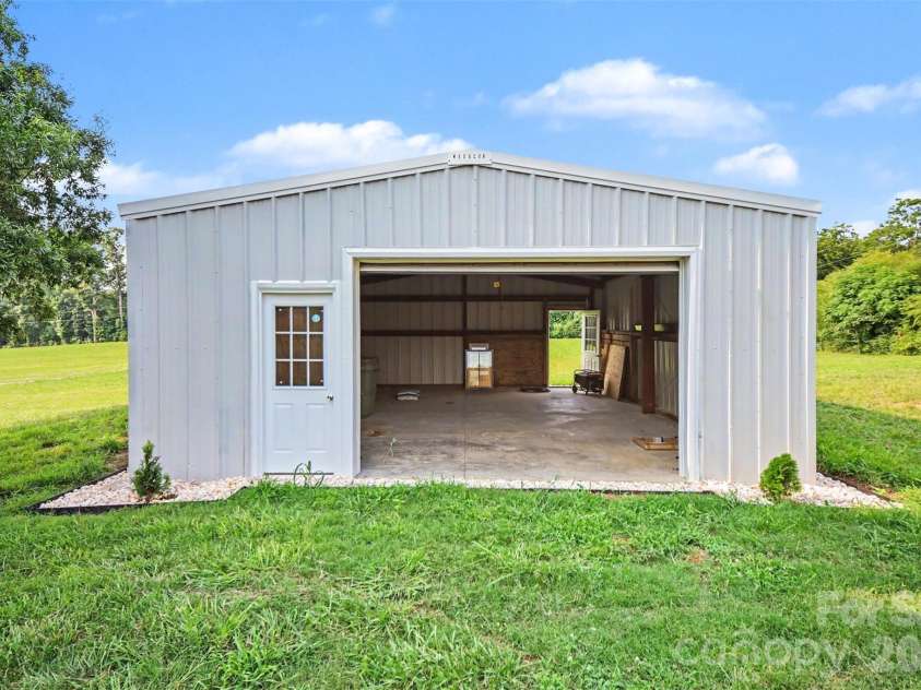 1012 Marthas Meadow Lane, Monroe, NC 28112.  MLS# CAR4404844, YatesRealty ID 42979. 