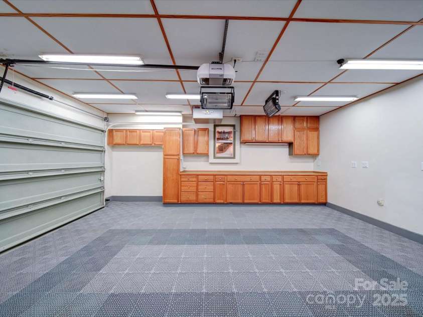 4754 Polo Gate Boulevard, Charlotte, NC 28216.  MLS# CAR4242943, YatesRealty ID 4298. 