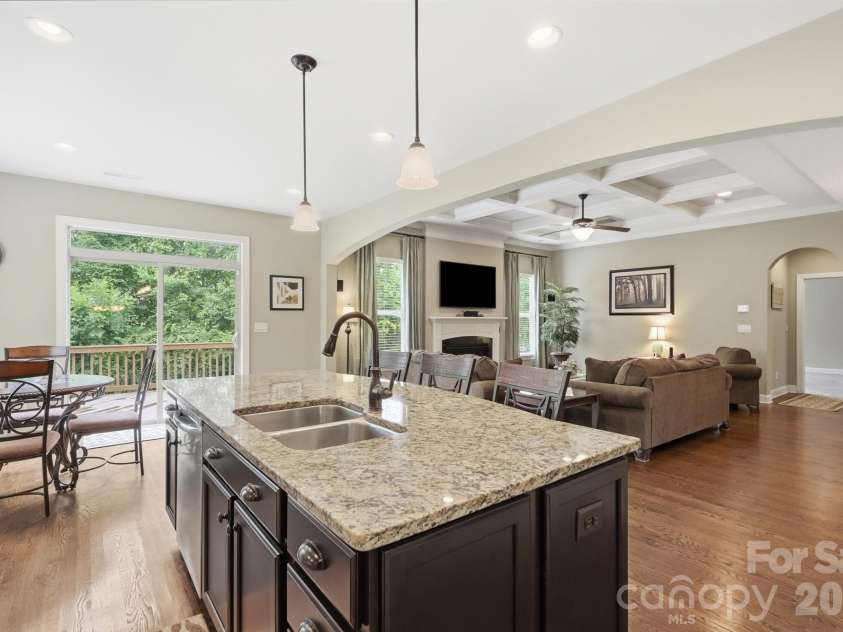 534 Iron Horse Lane, Midland, NC 28107.  MLS# CAR4410589, YatesRealty ID 42981. 