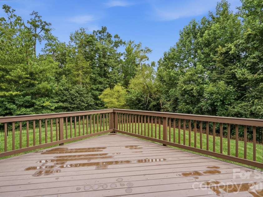 534 Iron Horse Lane, Midland, NC 28107.  MLS# CAR4410589, YatesRealty ID 42981. 