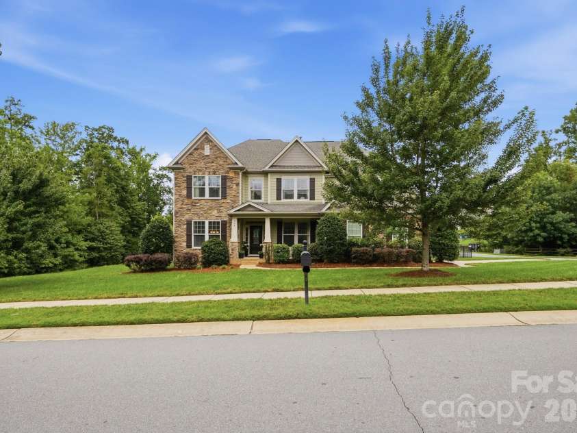 534 Iron Horse Lane, Midland, NC 28107.  MLS# CAR4410589, YatesRealty ID 42981. 