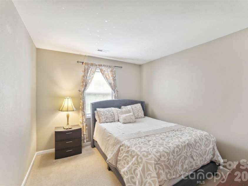 1508 Hollow Maple Drive, Charlotte, NC 28216.  MLS# CAR4411969, YatesRealty ID 42982. 