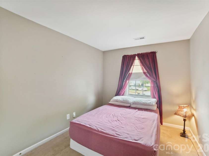 1508 Hollow Maple Drive, Charlotte, NC 28216.  MLS# CAR4411969, YatesRealty ID 42982. 