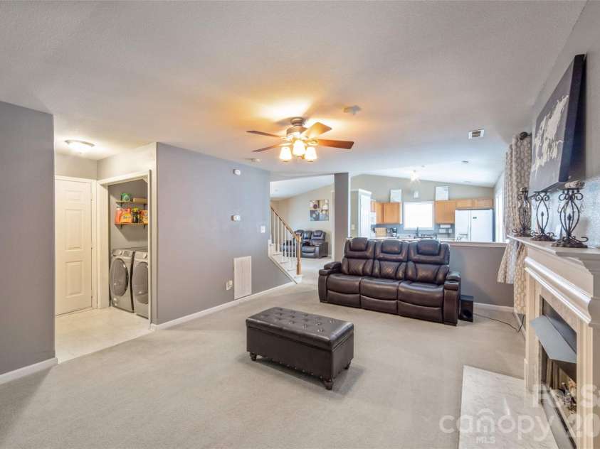 1508 Hollow Maple Drive, Charlotte, NC 28216.  MLS# CAR4411969, YatesRealty ID 42982. 