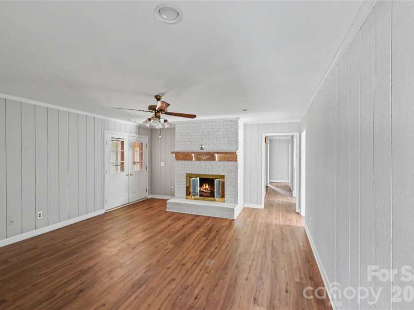 3120 Middlebrook Drive, Clemmons, NC 27012.  MLS# CAR4412749, YatesRealty ID 42985. 