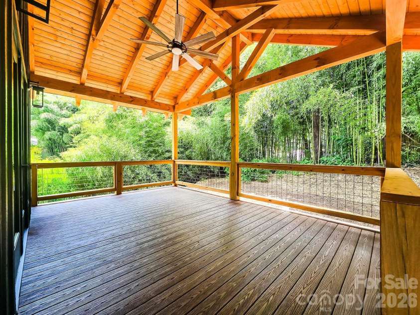 505 Oconeechee Avenue, Black Mountain, NC 28711.  MLS# CAR4399162, YatesRealty ID 42987. Back Deck
