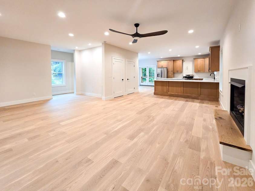 505 Oconeechee Avenue, Black Mountain, NC 28711.  MLS# CAR4399162, YatesRealty ID 42987. Kitchen From Living