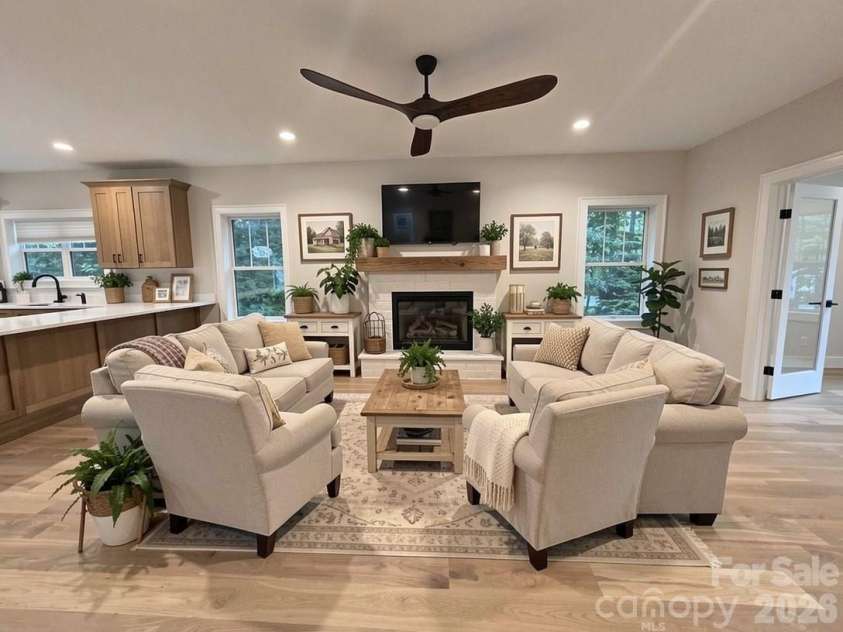 505 Oconeechee Avenue, Black Mountain, NC 28711.  MLS# CAR4399162, YatesRealty ID 42987. Living-Virtual Staging
