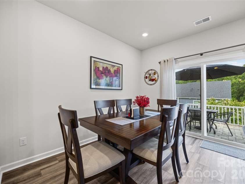 515 Tayberry Lane, Fort Mill, SC 29715.  MLS# CAR4407287, YatesRealty ID 42989. 