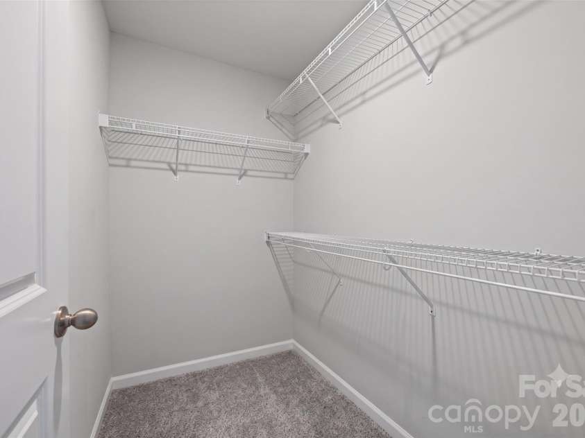 515 Tayberry Lane, Fort Mill, SC 29715.  MLS# CAR4407287, YatesRealty ID 42989. 
