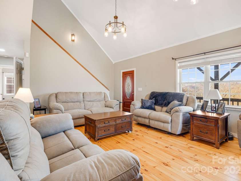 110 Red Wolf Lane, Mars Hill, NC 28754.  MLS# CAR4239848, YatesRealty ID 4299. Main floor living room