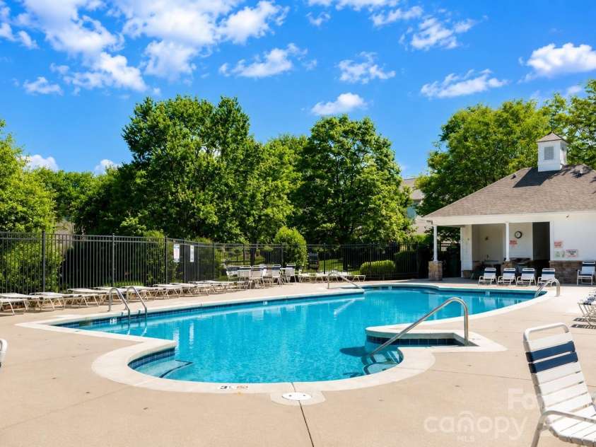 11911 Royal Castle Court, Charlotte, NC 28277.  MLS# CAR4408967, YatesRealty ID 42990. 