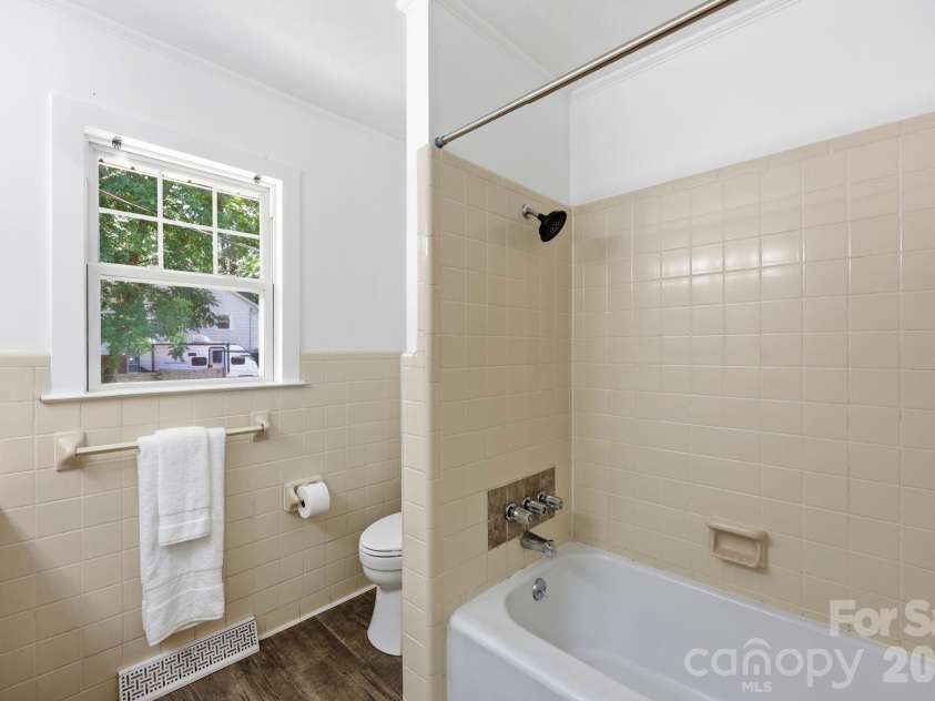 1300 Montgomery Avenue, Albemarle, NC 28001.  MLS# CAR4406759, YatesRealty ID 42992. 