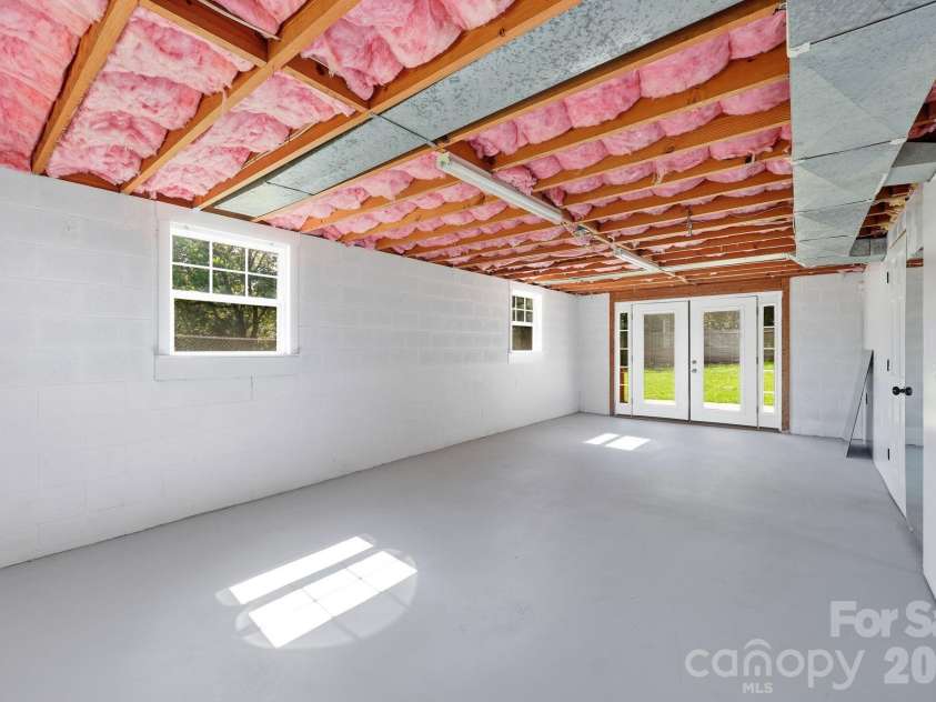 1300 Montgomery Avenue, Albemarle, NC 28001.  MLS# CAR4406759, YatesRealty ID 42992. 