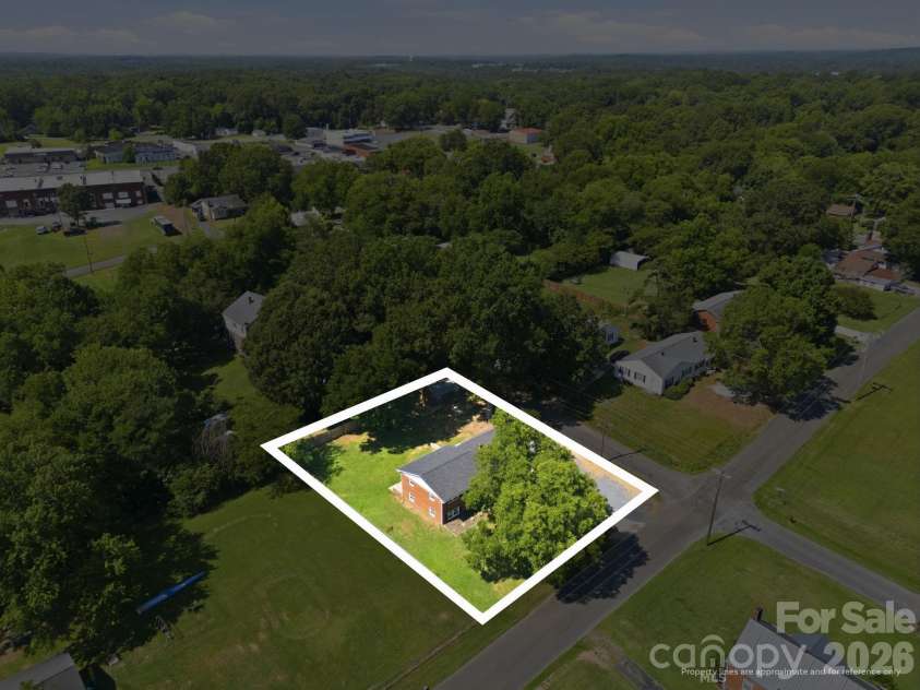 1300 Montgomery Avenue, Albemarle, NC 28001.  MLS# CAR4406759, YatesRealty ID 42992. 