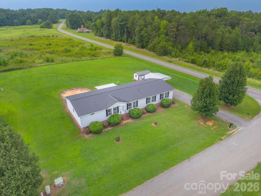 102 Jenny Drive, Shelby, NC 28152.  MLS# CAR4410577, YatesRealty ID 42997. 