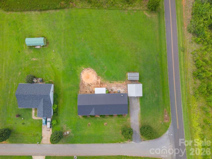 102 Jenny Drive, Shelby, NC 28152.  MLS# CAR4410577, YatesRealty ID 42997. 