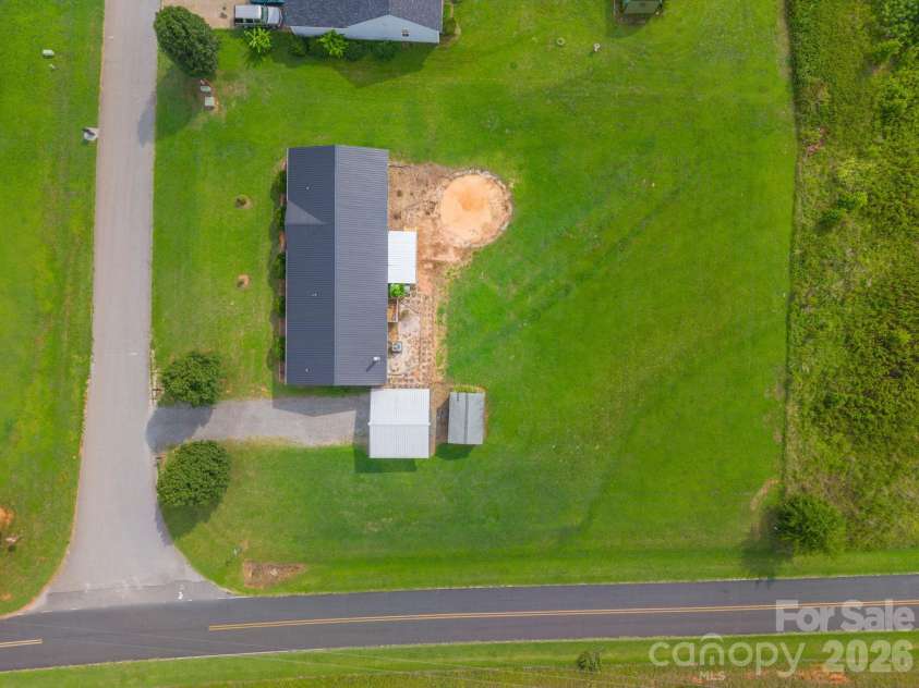 102 Jenny Drive, Shelby, NC 28152.  MLS# CAR4410577, YatesRealty ID 42997. 