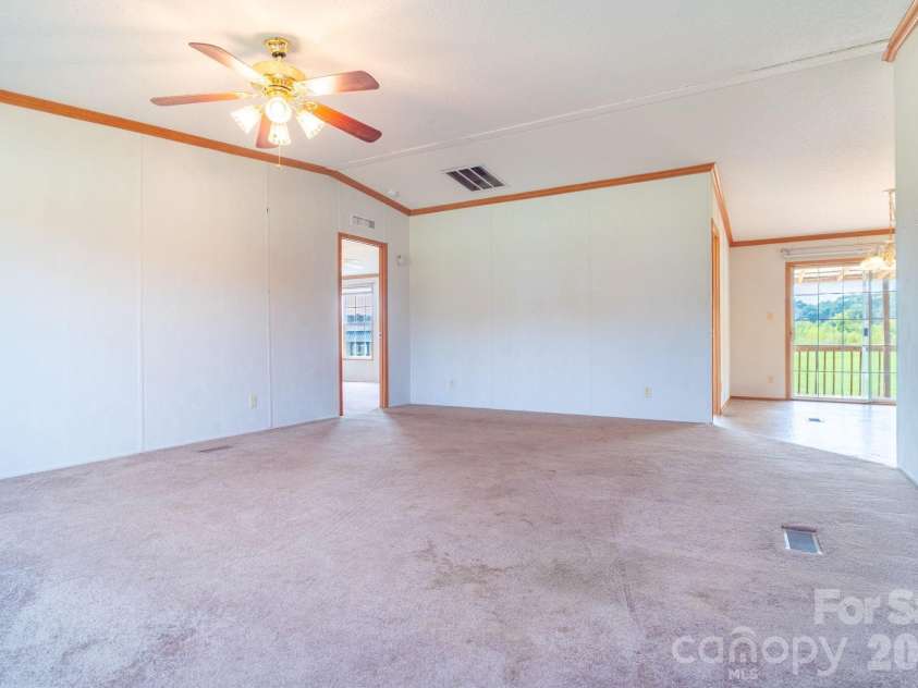 102 Jenny Drive, Shelby, NC 28152.  MLS# CAR4410577, YatesRealty ID 42997. 