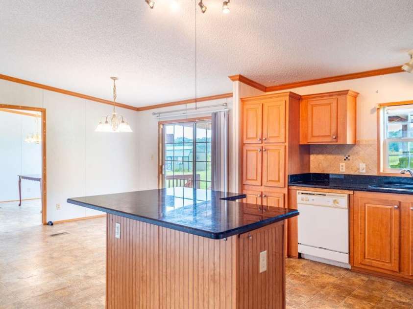102 Jenny Drive, Shelby, NC 28152.  MLS# CAR4410577, YatesRealty ID 42997. 