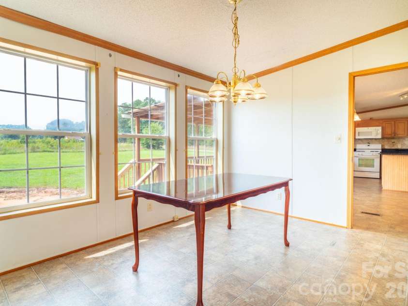102 Jenny Drive, Shelby, NC 28152.  MLS# CAR4410577, YatesRealty ID 42997. 