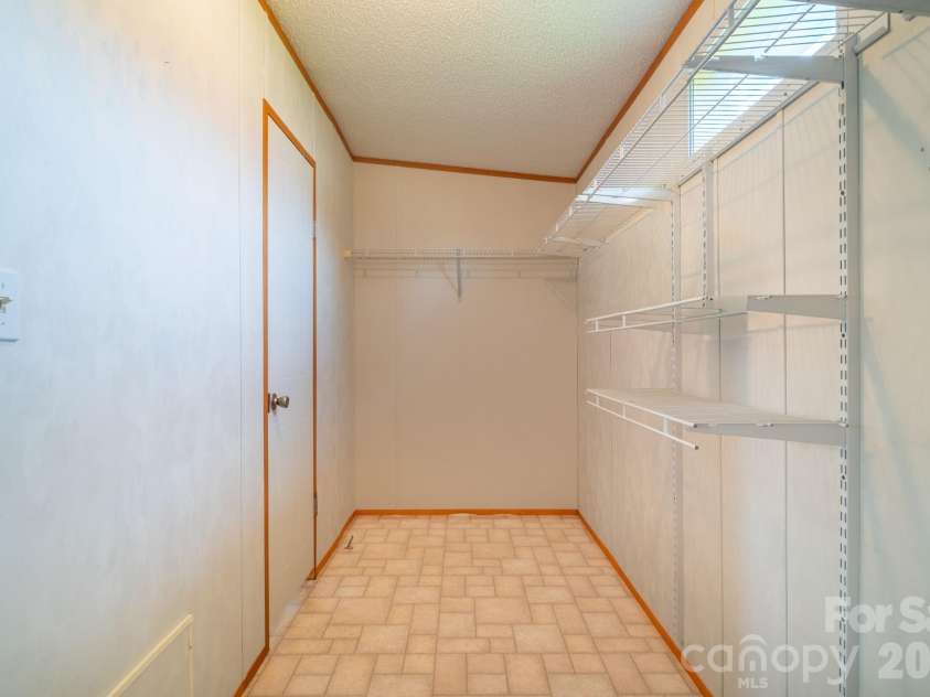 102 Jenny Drive, Shelby, NC 28152.  MLS# CAR4410577, YatesRealty ID 42997. 