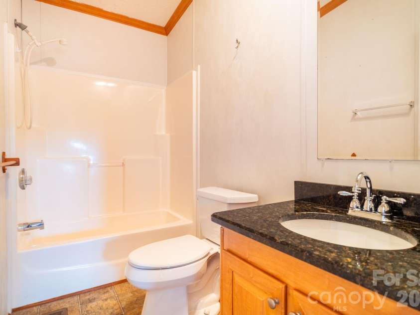 102 Jenny Drive, Shelby, NC 28152.  MLS# CAR4410577, YatesRealty ID 42997. 