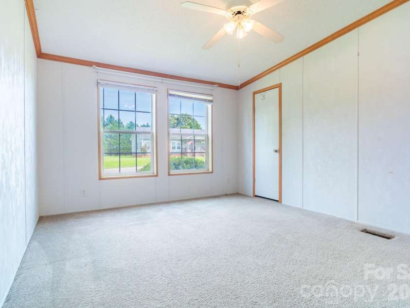 102 Jenny Drive, Shelby, NC 28152.  MLS# CAR4410577, YatesRealty ID 42997. 