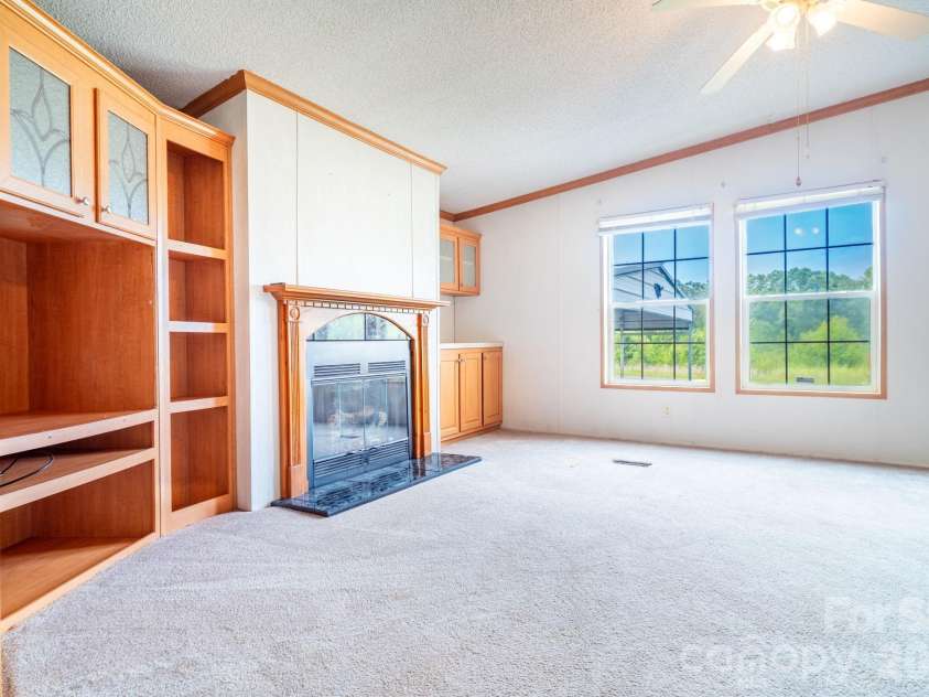 102 Jenny Drive, Shelby, NC 28152.  MLS# CAR4410577, YatesRealty ID 42997. 