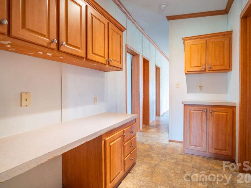 102 Jenny Drive, Shelby, NC 28152.  MLS# CAR4410577, YatesRealty ID 42997. 
