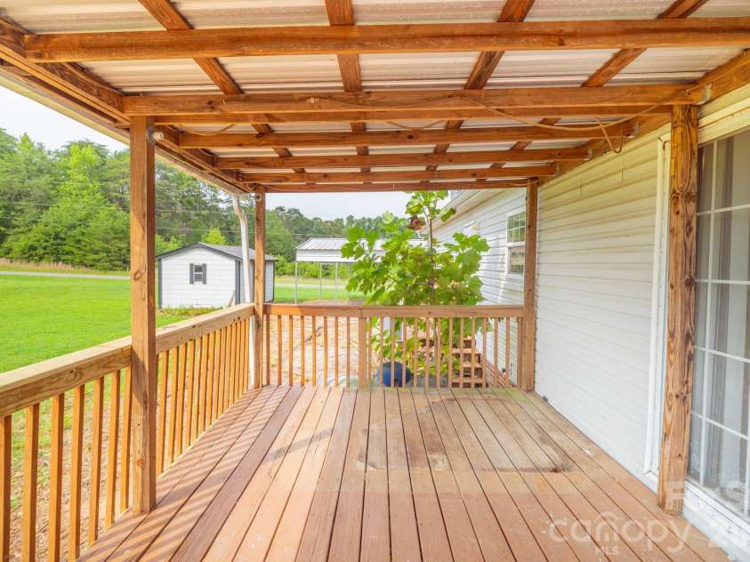 102 Jenny Drive, Shelby, NC 28152.  MLS# CAR4410577, YatesRealty ID 42997. 
