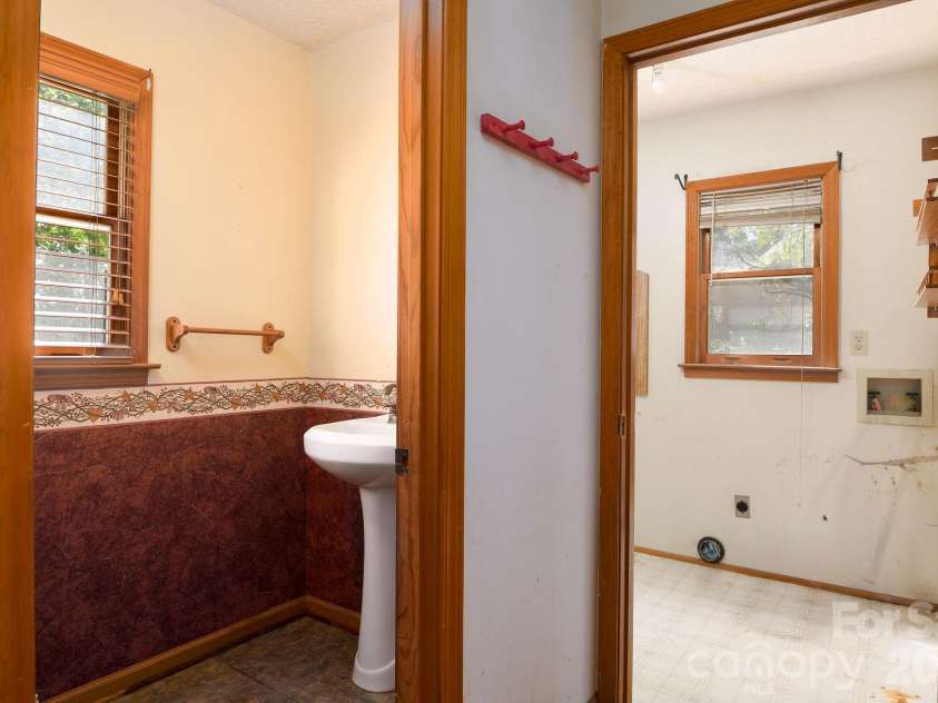 540 Waters Road, Salisbury, NC 28146.  MLS# CAR4409088, YatesRealty ID 42999. 
