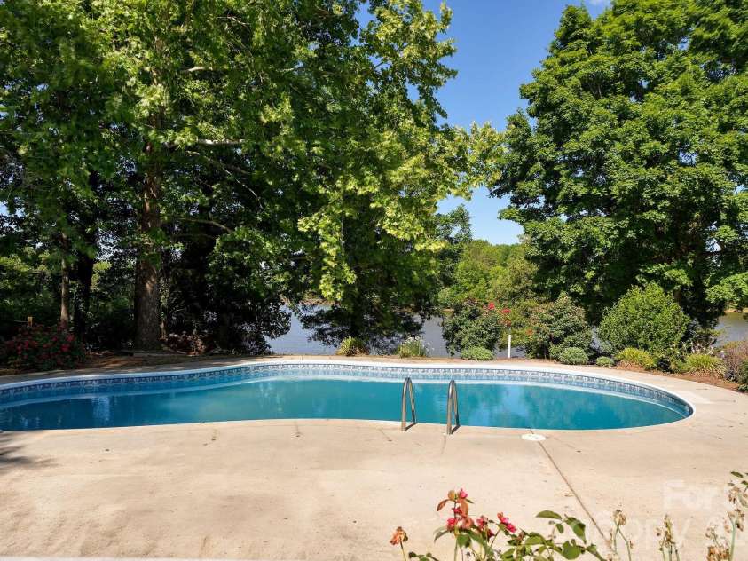 540 Waters Road, Salisbury, NC 28146.  MLS# CAR4409088, YatesRealty ID 42999. 