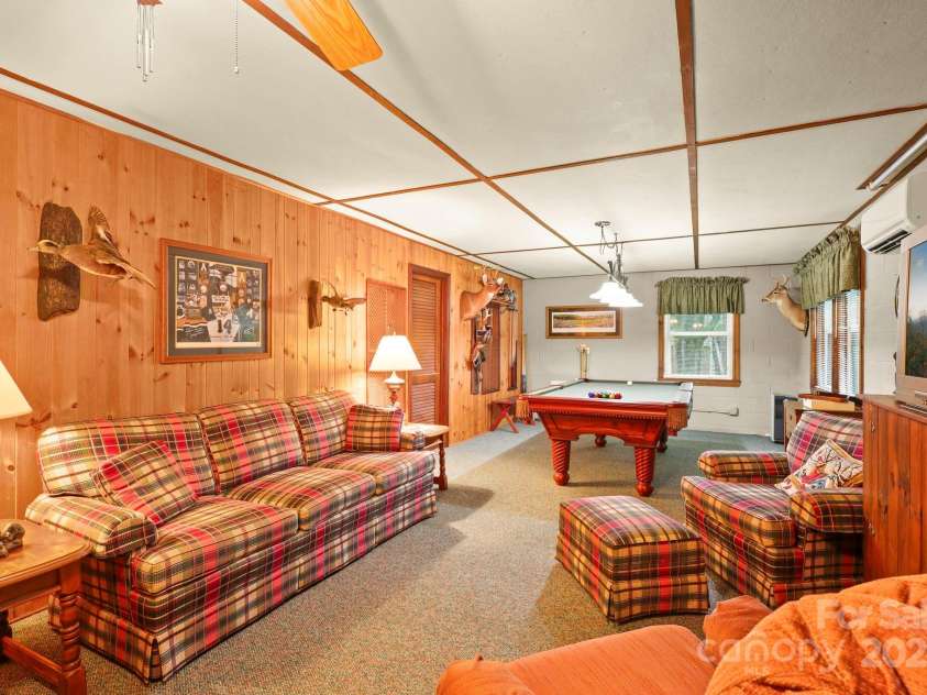 1074 Nikanor Road, West Jefferson, NC 28694.  MLS# CAR4289358, YatesRealty ID 43. 