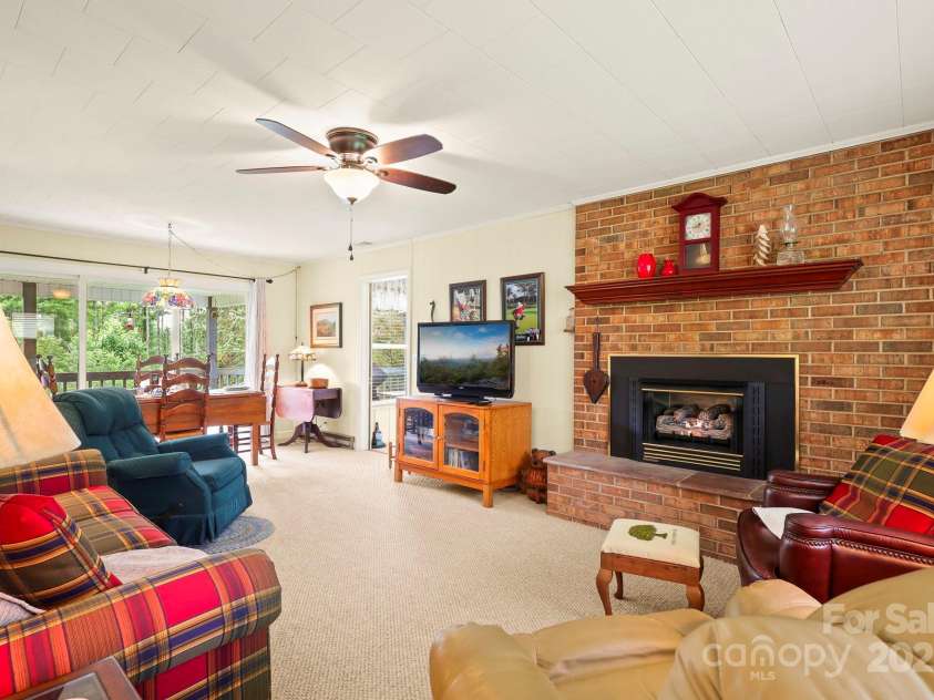 1074 Nikanor Road, West Jefferson, NC 28694.  MLS# CAR4289358, YatesRealty ID 43. 