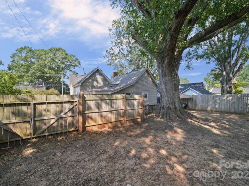 480 Harris Street, Concord, NC 28025.  MLS# CAR4300234, YatesRealty ID 43. 