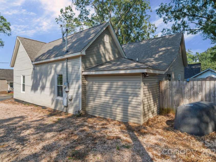 480 Harris Street, Concord, NC 28025.  MLS# CAR4300234, YatesRealty ID 43. 