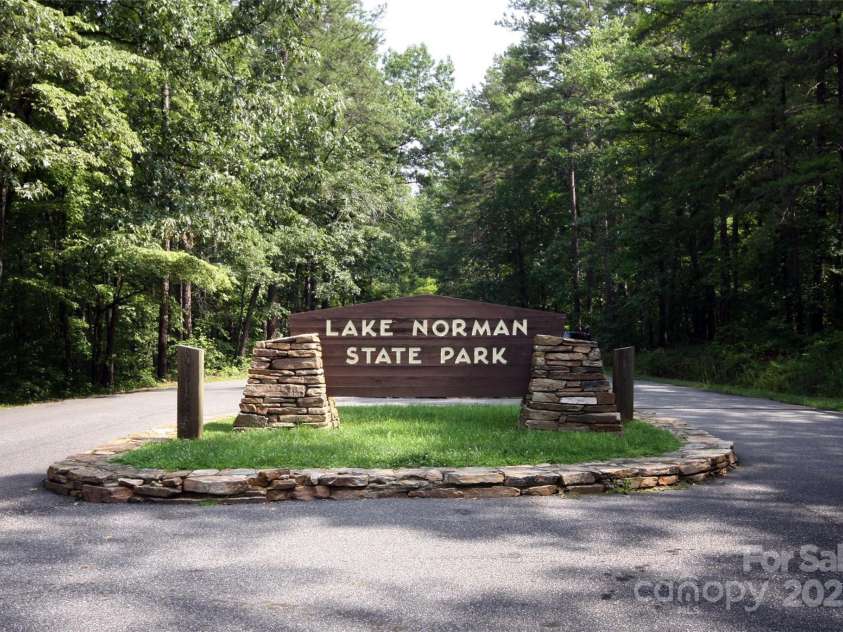 296 Hicks Creek Road, Troutman, NC 28166.  MLS# CAR4266143, YatesRealty ID 430. Very Close to Lake Norman State Park