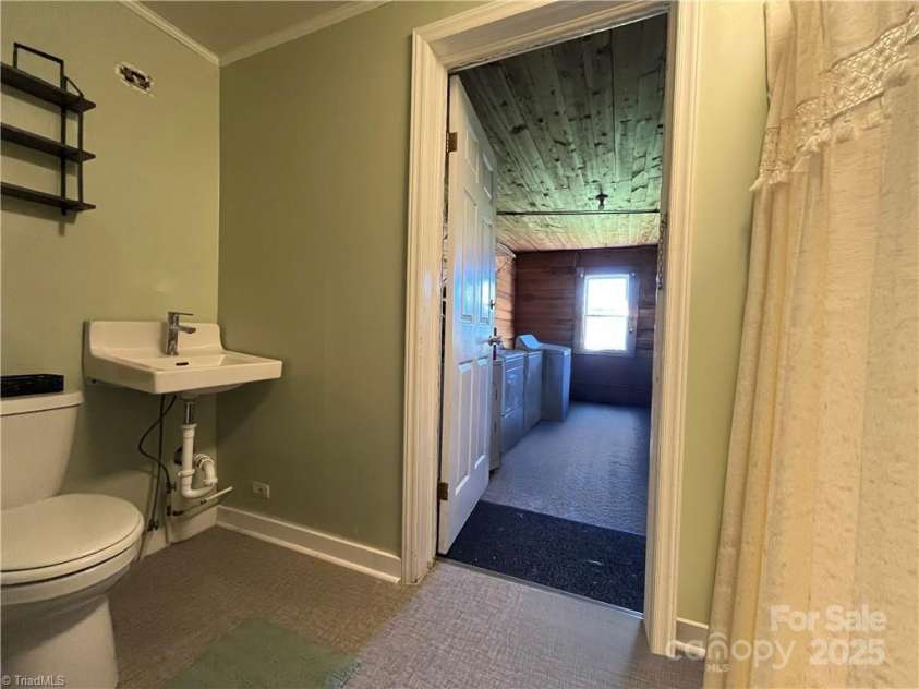 820 Suncrest Orchard Road, North Wilkesboro, NC 28659.  MLS# CAR4274555, YatesRealty ID 430. 