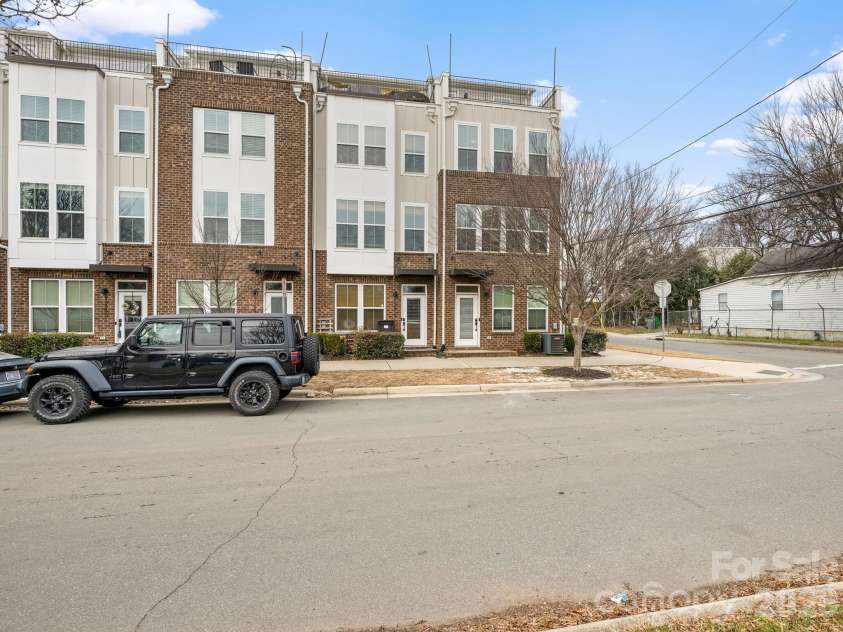 1275 Caldwell Street, Charlotte, NC 28206.  MLS# CAR4342505, YatesRealty ID 4300. 