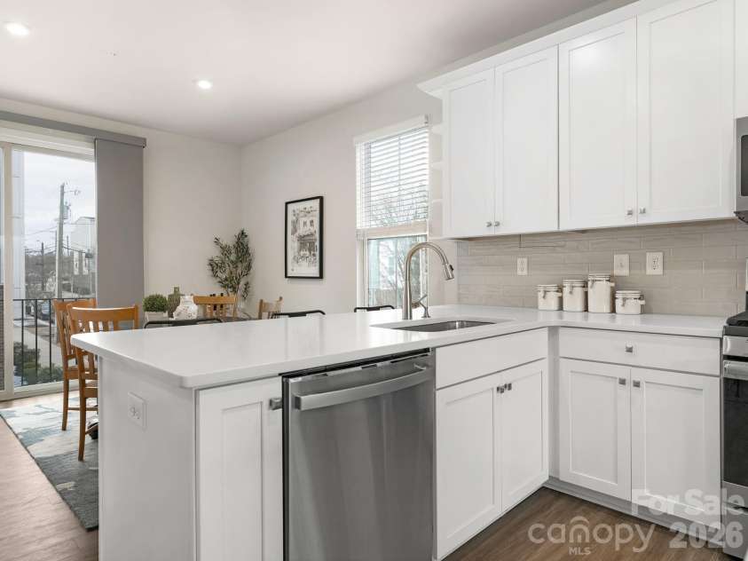 1275 Caldwell Street, Charlotte, NC 28206.  MLS# CAR4342505, YatesRealty ID 4300. 