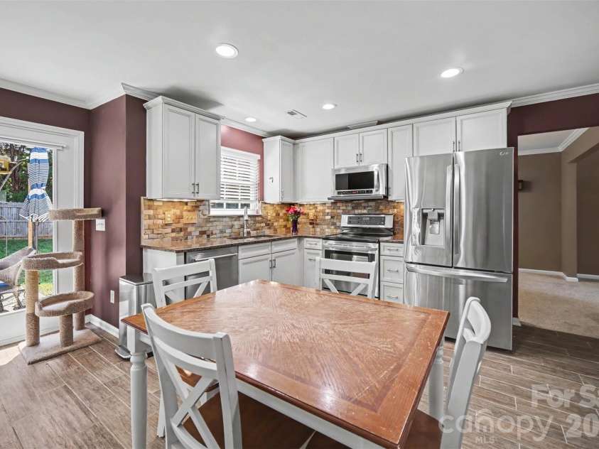 138 Nahcotta Drive, Mooresville, NC 28115.  MLS# CAR4407594, YatesRealty ID 43003. 