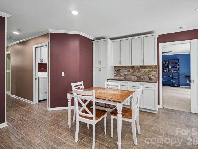 138 Nahcotta Drive, Mooresville, NC 28115.  MLS# CAR4407594, YatesRealty ID 43003. 