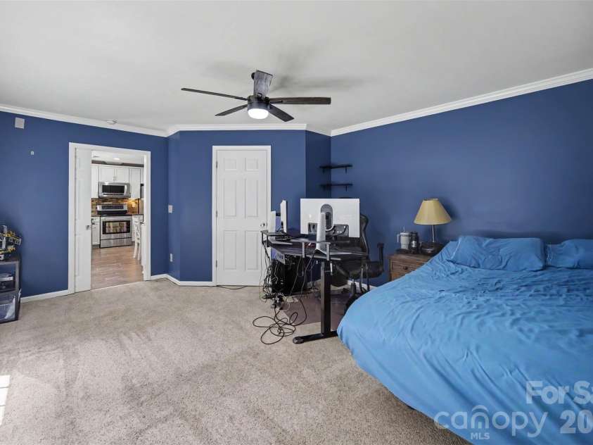 138 Nahcotta Drive, Mooresville, NC 28115.  MLS# CAR4407594, YatesRealty ID 43003. 
