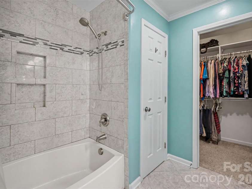 138 Nahcotta Drive, Mooresville, NC 28115.  MLS# CAR4407594, YatesRealty ID 43003. 