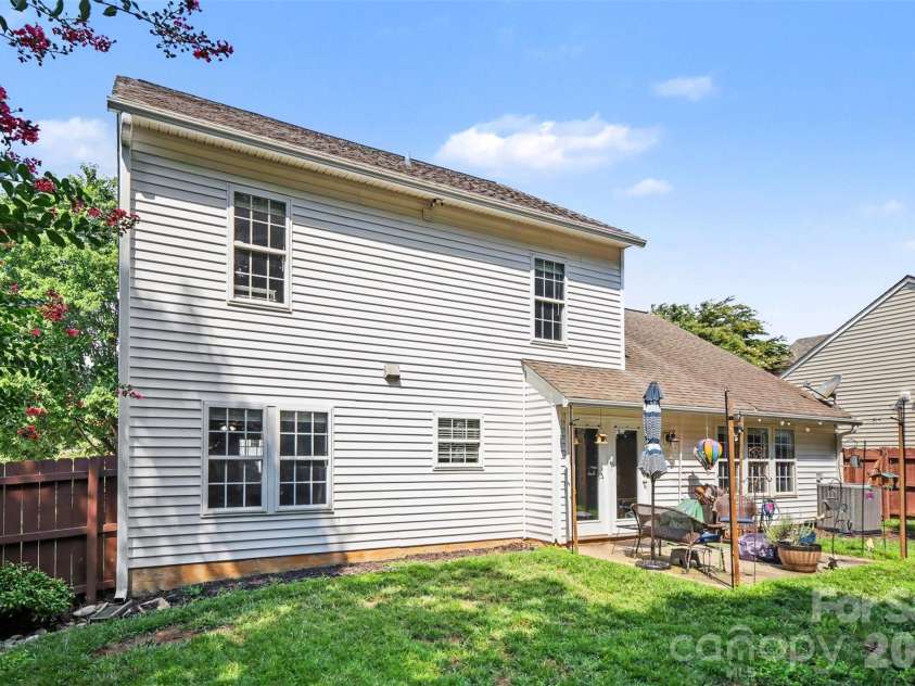 138 Nahcotta Drive, Mooresville, NC 28115.  MLS# CAR4407594, YatesRealty ID 43003. 