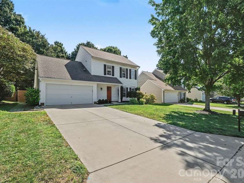 138 Nahcotta Drive, Mooresville, NC 28115.  MLS# CAR4407594, YatesRealty ID 43003. 