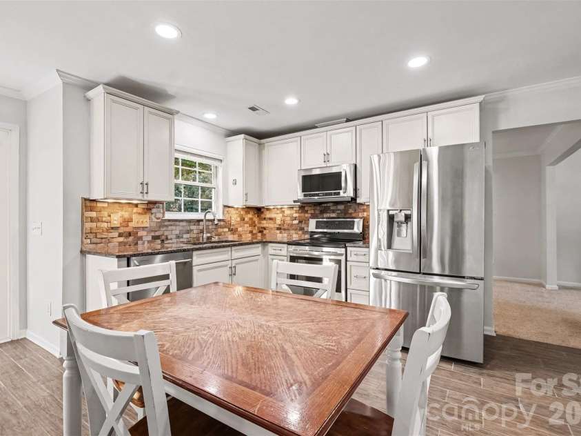 138 Nahcotta Drive, Mooresville, NC 28115.  MLS# CAR4407594, YatesRealty ID 43003. 